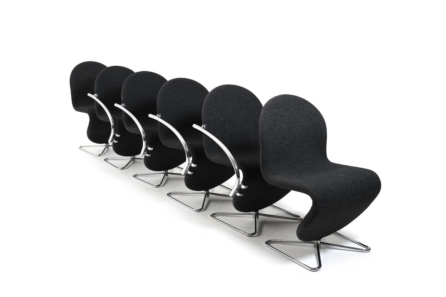 photo furniture Verner Panton For Fritz Hansen 1973 Series 1 2 3 Butterfly Base