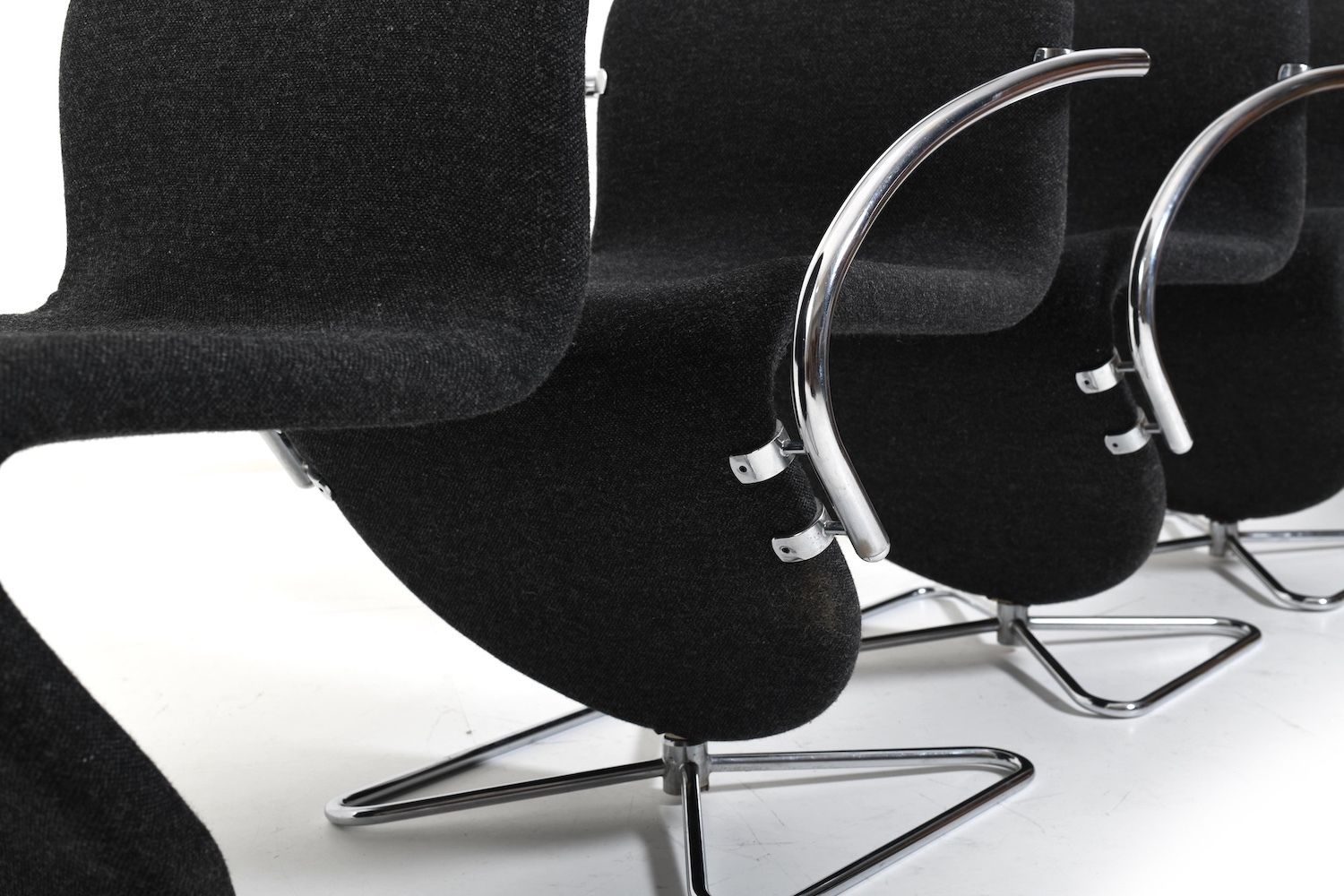 Furniture Verner Panton For Fritz Hansen 1973 Series 1 2 3 Butterfly Base photo