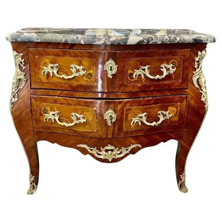Curved Louis XV Sauteuse Commode In Floral Marquetry, 18th Century