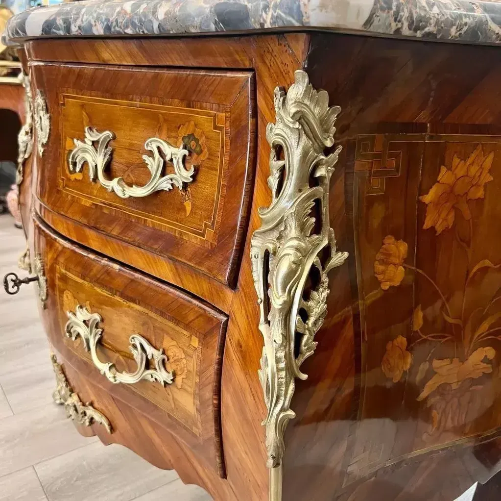Curved Louis XV Sauteuse Commode In Floral Marquetry, 18th Century photo vintage