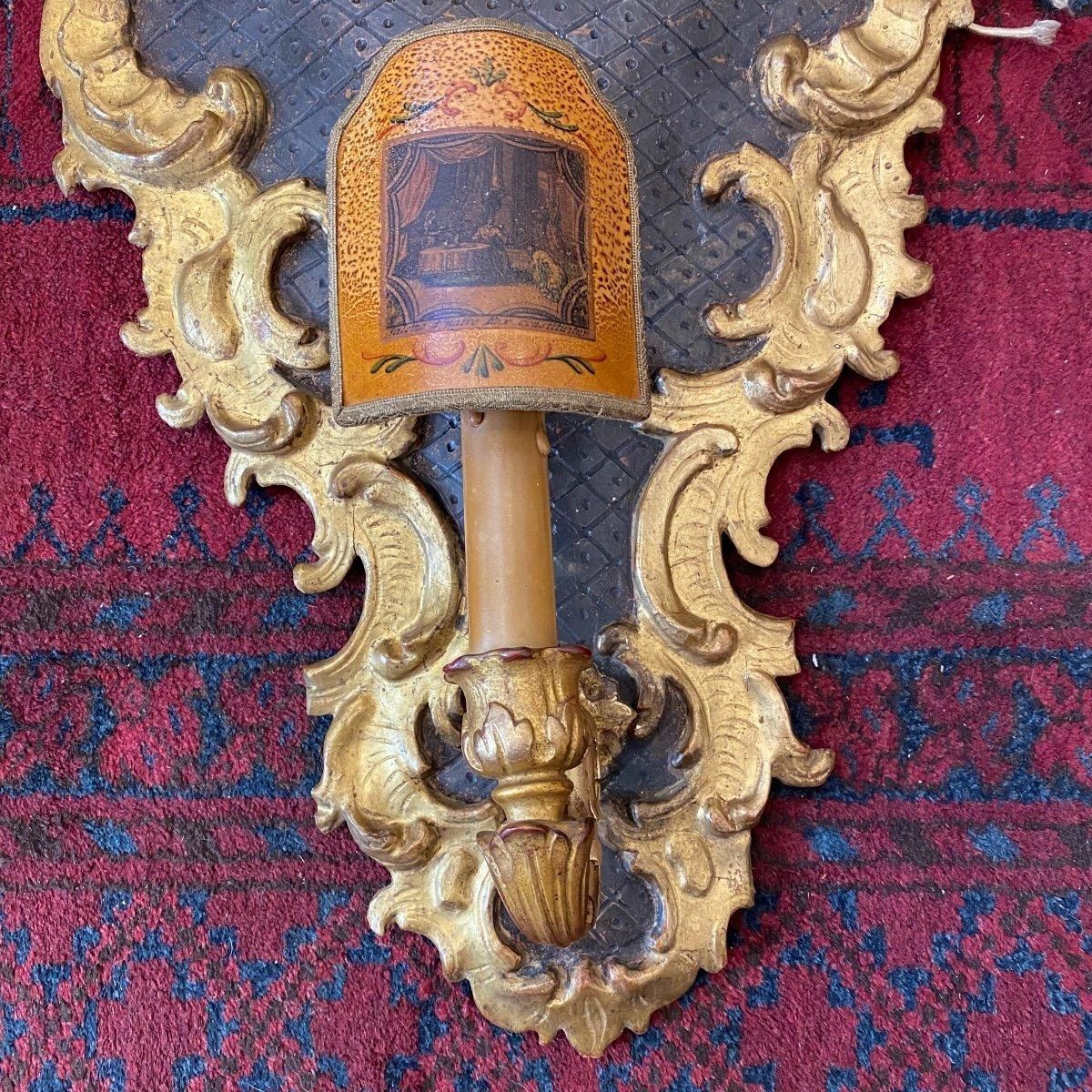 18th Century Pair Of Louis XV Rococo Style Italian Sconces In Gilded Wood photo vintage