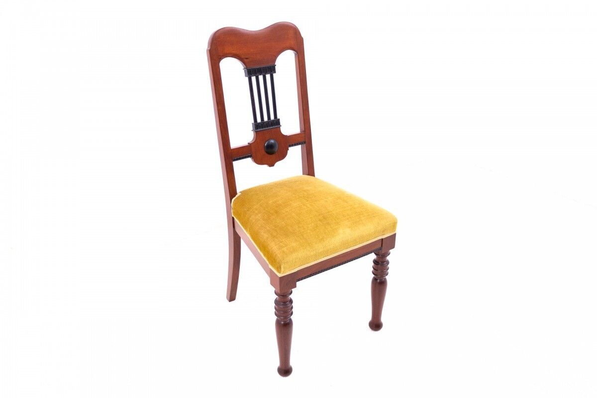 Set Of Six Chairs, Northern Europe, Turn Of The 19th And 20th Centuries. After Renovation. photo vinterior