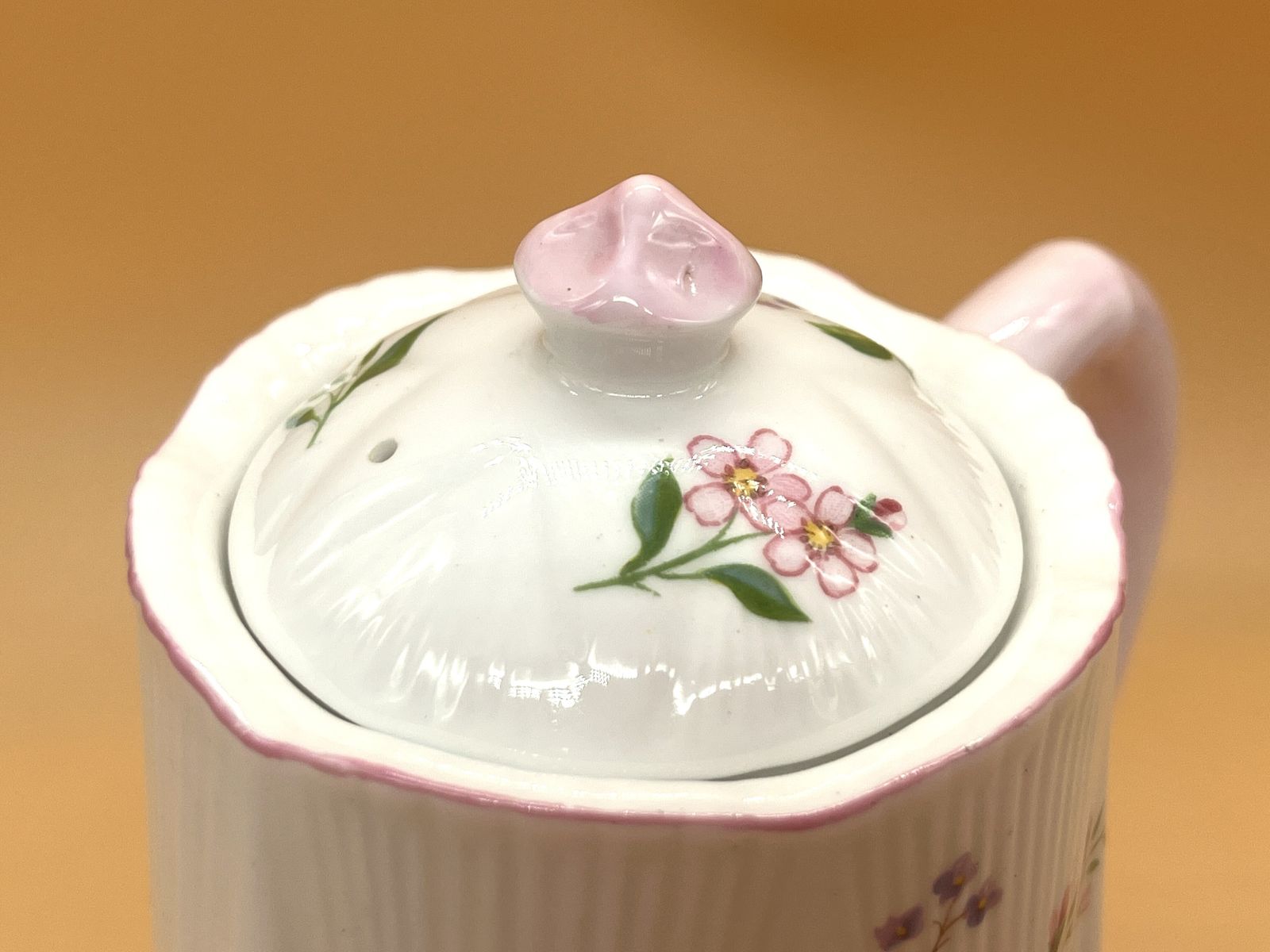 Vintage Shelley China Wild Flowers Design Dainty Shape With Pink Trim 1.25 Pint Capacity Coffee Pot. 13668. photo 495.0