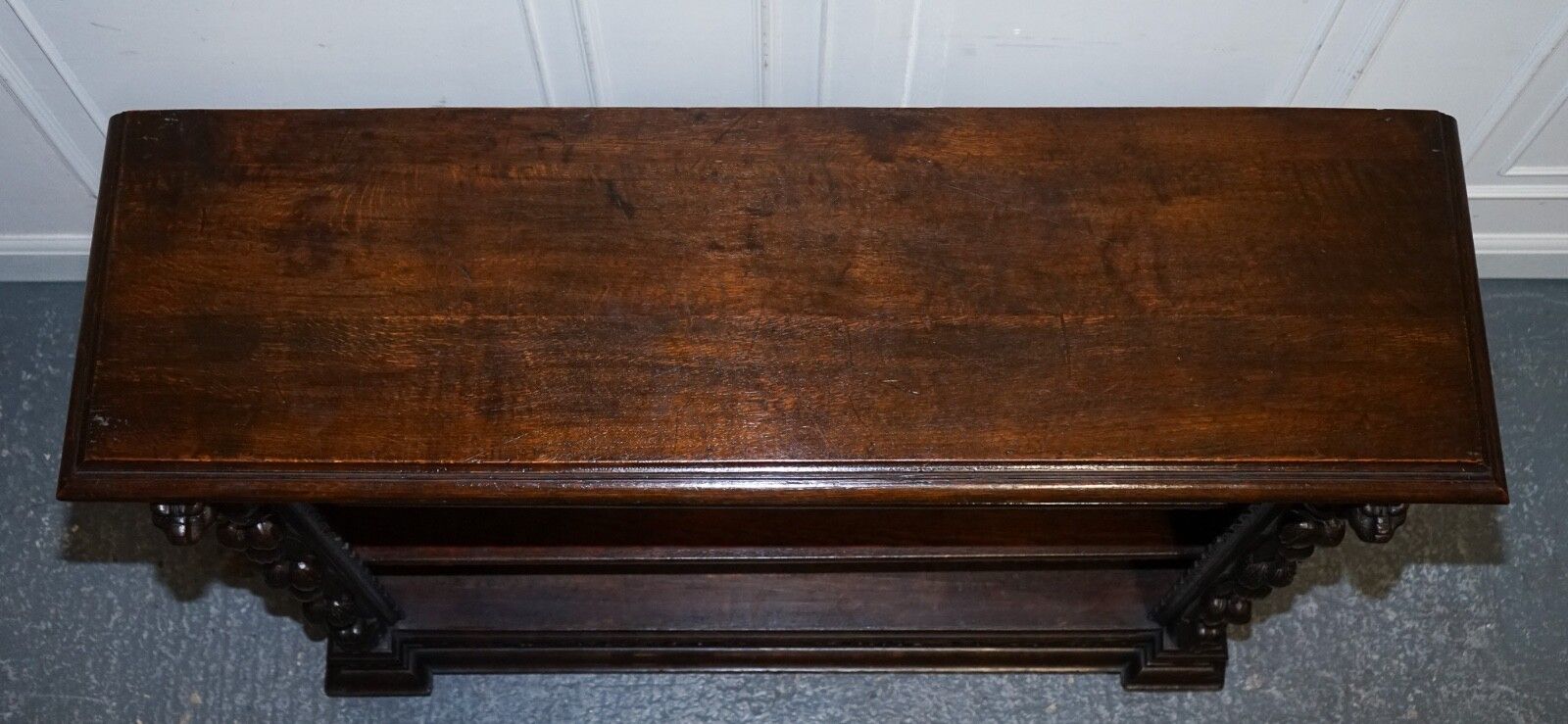 photo vinterior Antique Circa 1800 Oak Greenman & Lionheads Dwarf Open Bookcase
