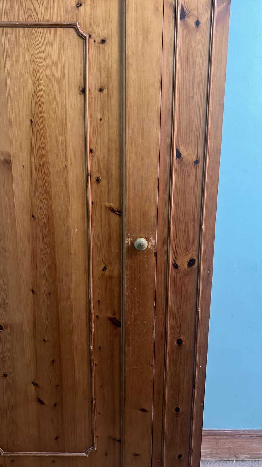Handbuilt 1980’s Aged Pine Bedroom Set. photo buy