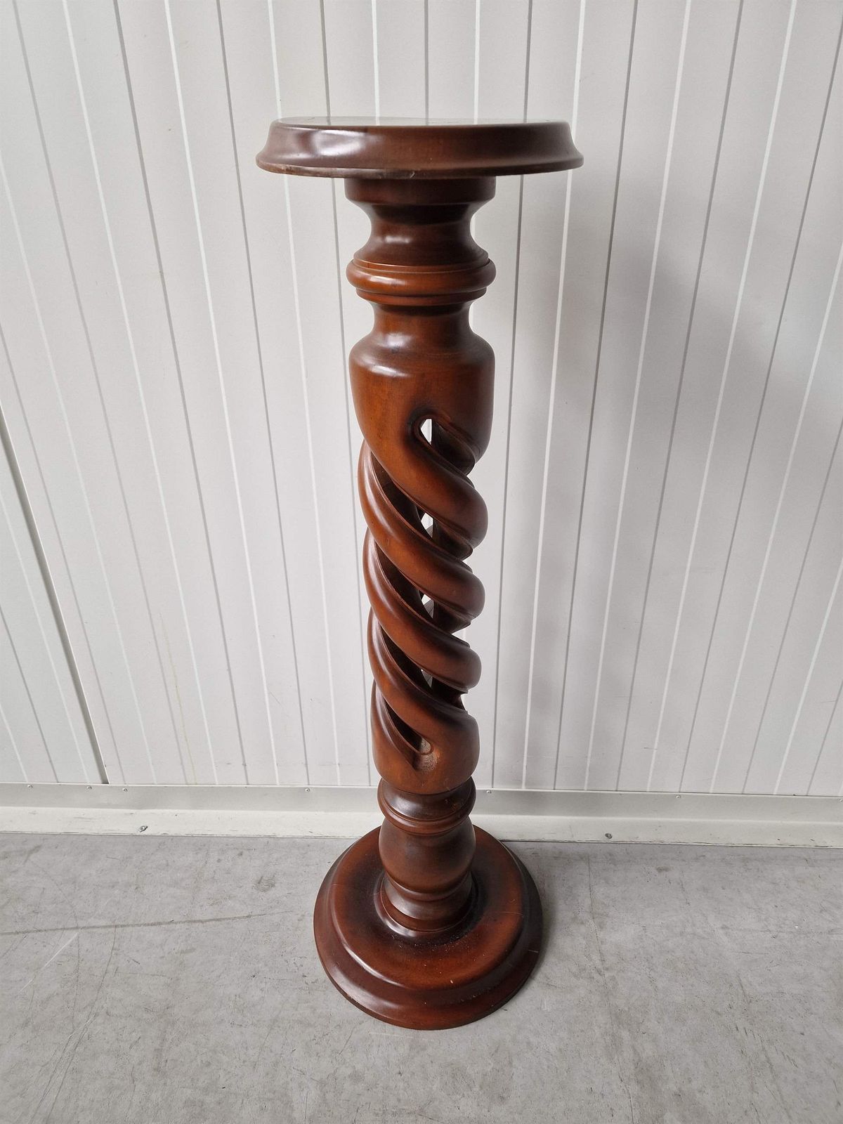 Wood Podest, Mid 20th Century, Vintage