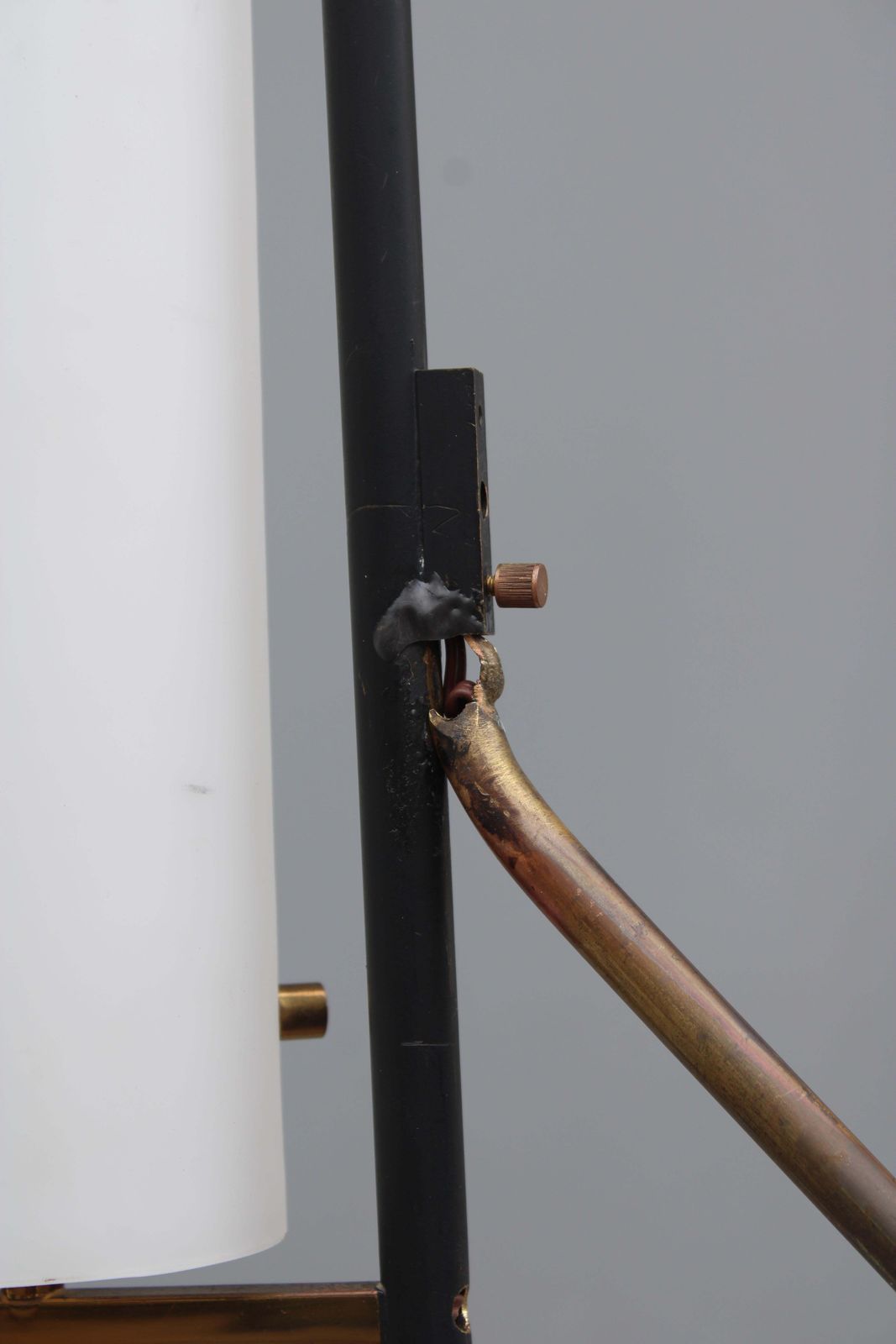 1950 Italian Floor Lamp In Brass And Glass Arredoluce Style photo vinterior