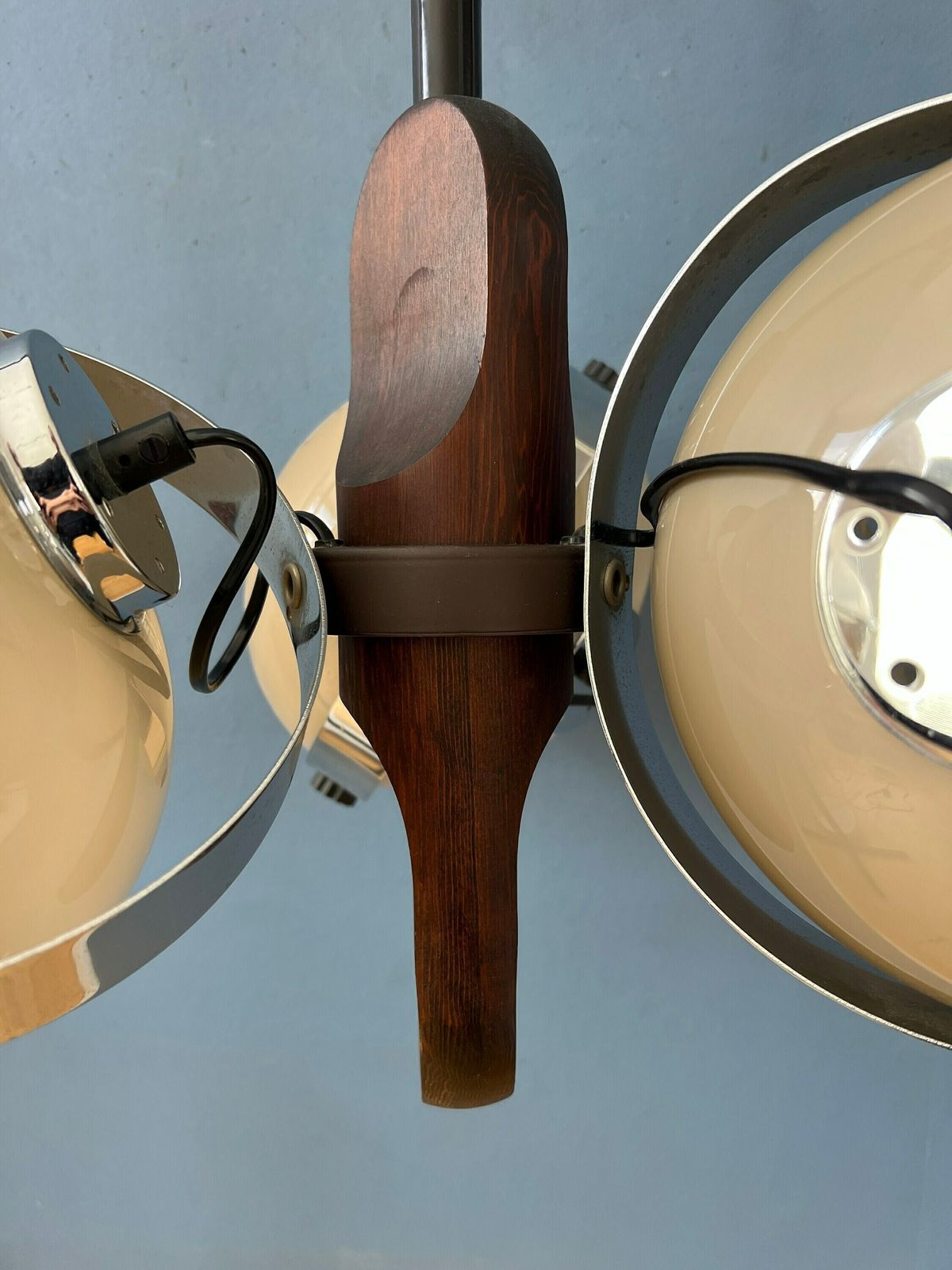 photo furniture Dijkstra Space Triple Mushroom Pendant Lamp