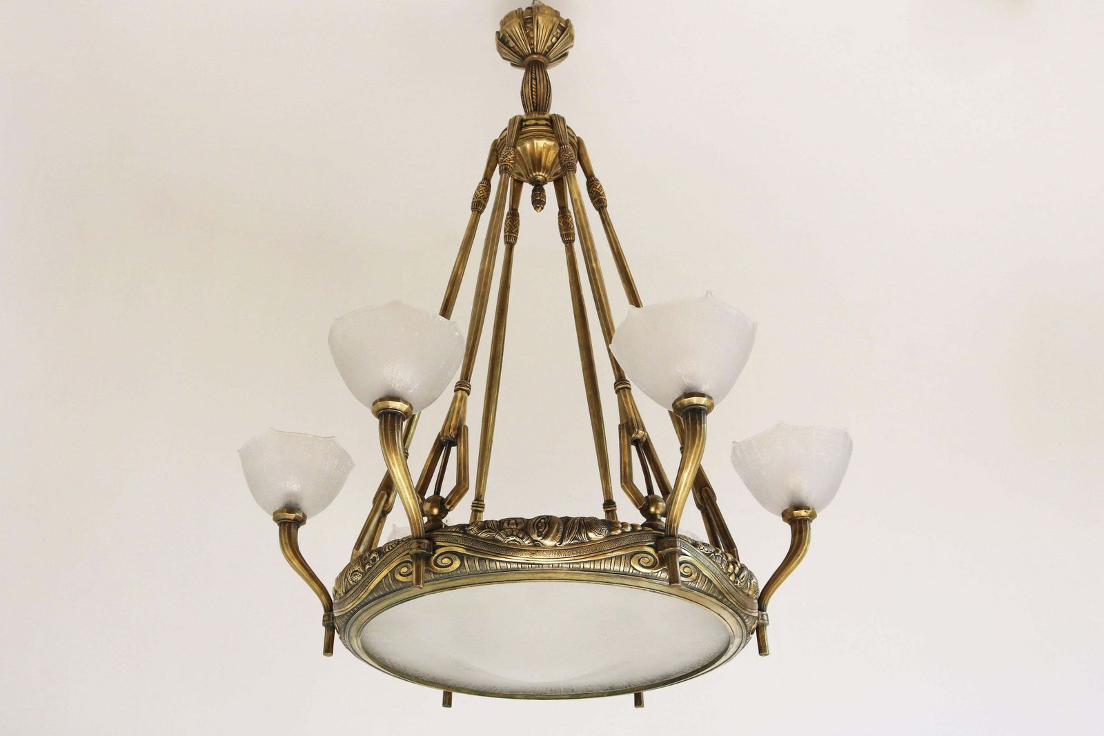 photo for sale Monumentale Grote Art Deco Hanglamp Van Maurice Dufrene & Daum Nancy, 1920, Brons