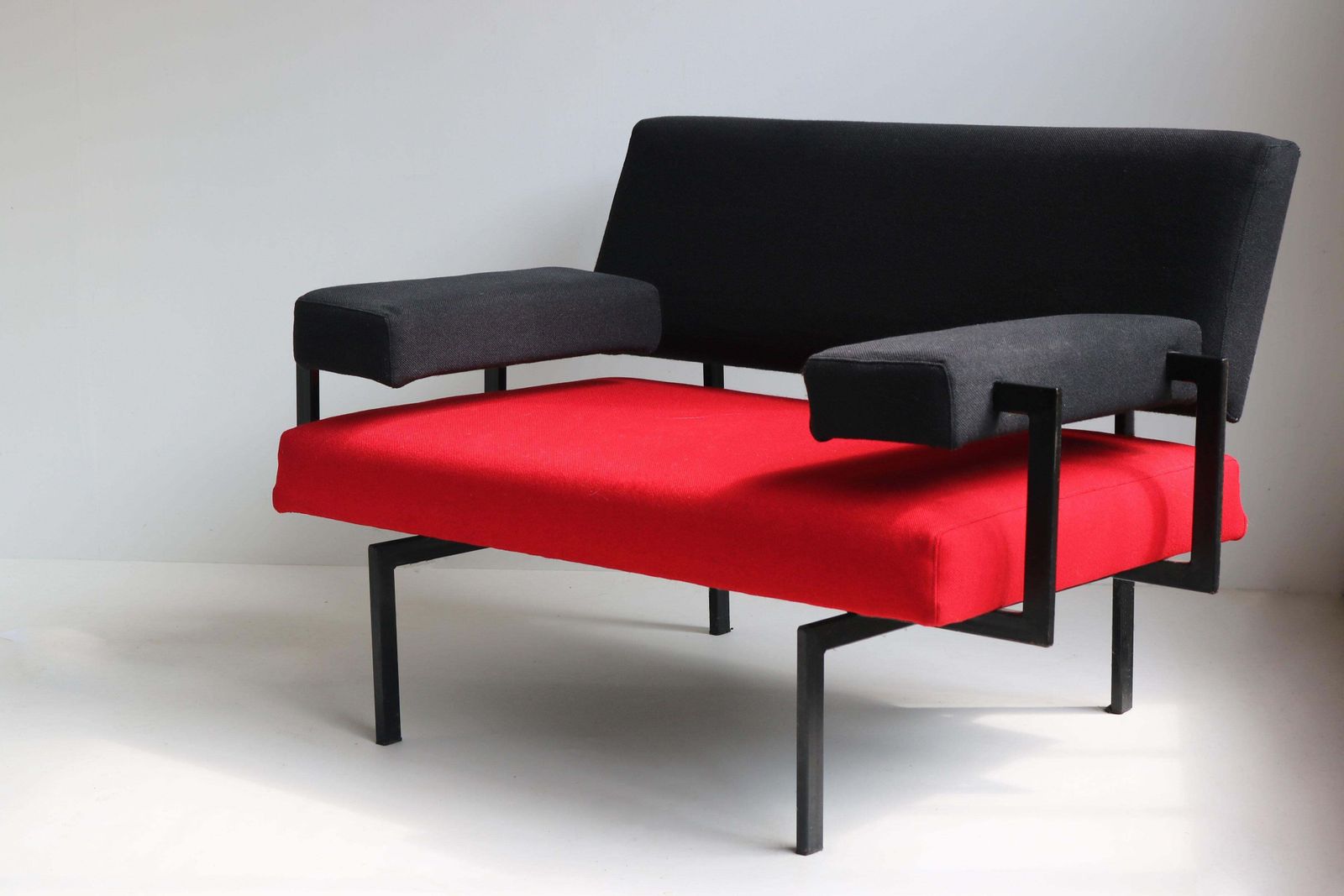 photo furniture Paar U+N Serie Lounge Chairs Van Cees Braakman Voor Pastoe – Japanse Serie