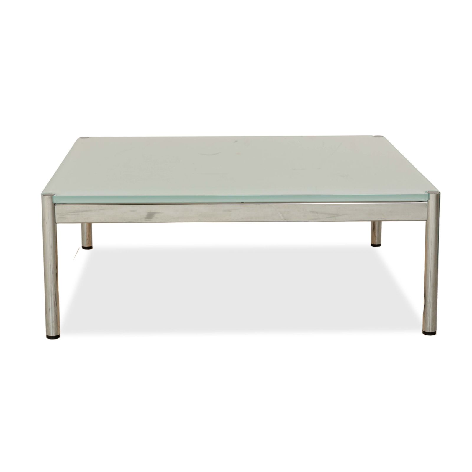photo furniture Table basse USM Haller en verre bleu, argentée, 101 x 101 cm