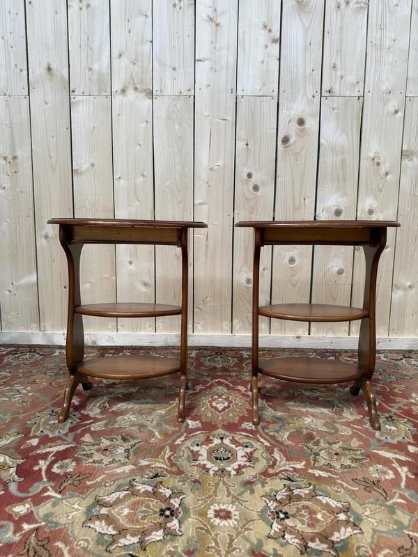 Paire De Tables De Chevets Ovales En Merisier