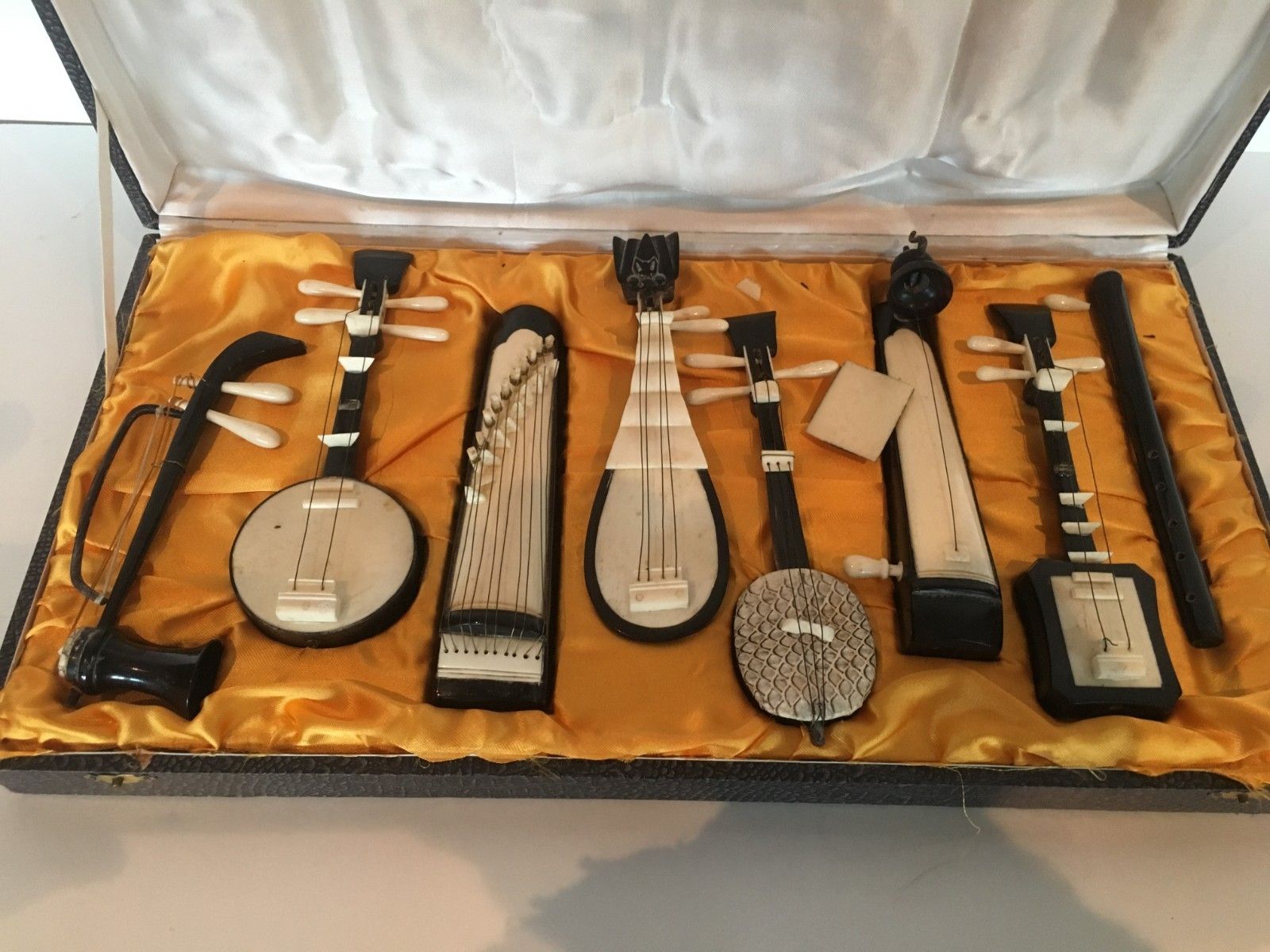 Miniature Musical Instrument Set Musiq Instrument Collection Box