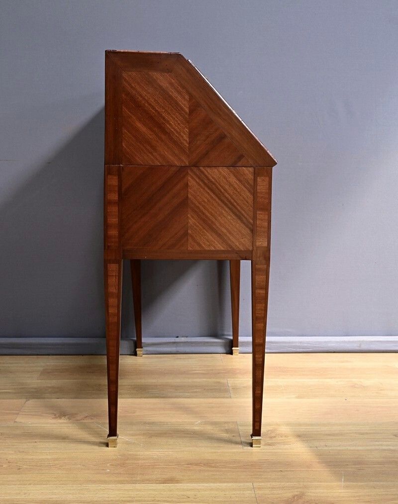 photo vinterior Louis XVI Style Mahogany Sloping Desk – Mid 19th Century