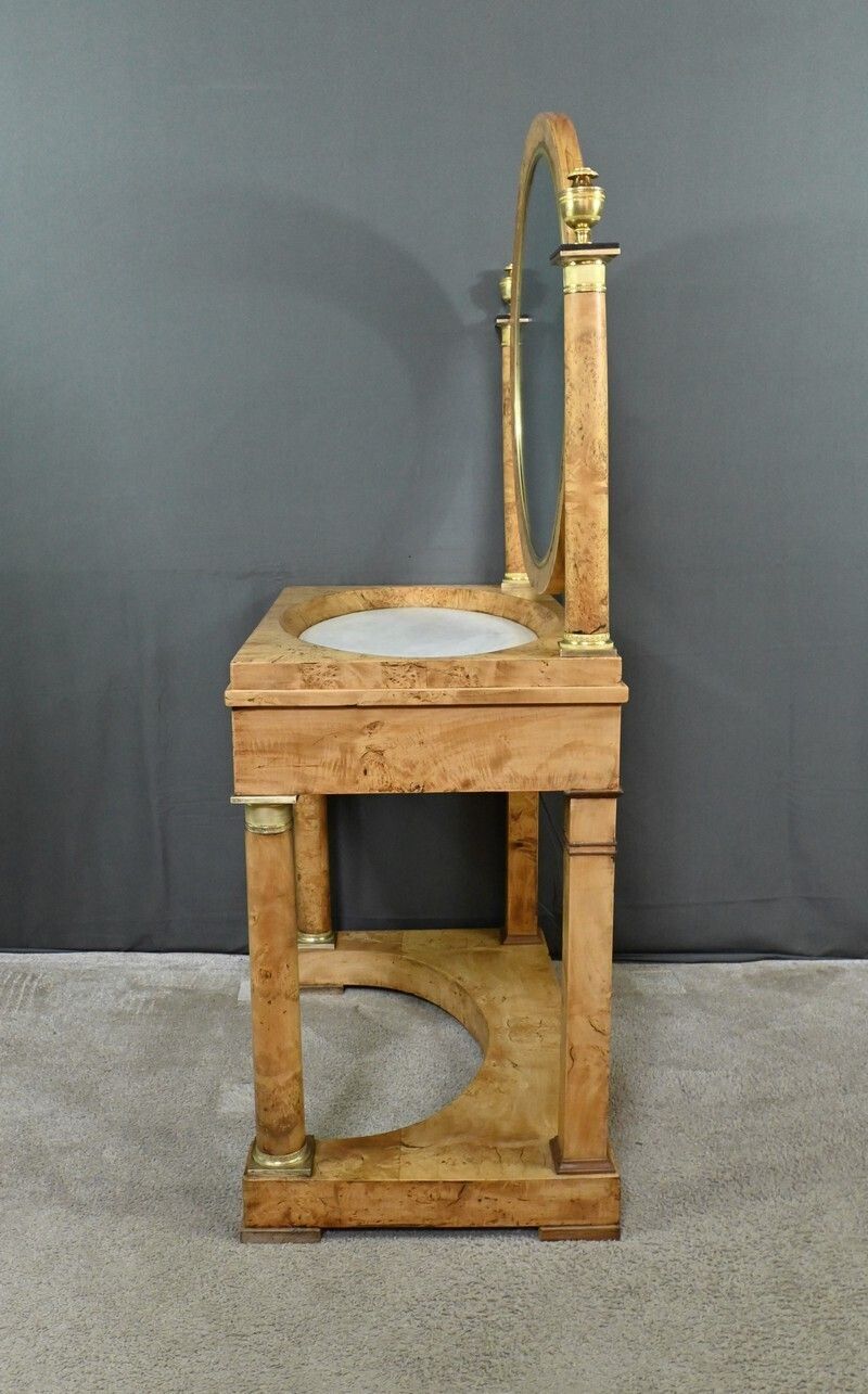 photo vinterior Dressing Table In Elm Burl Veneer, Empire Period – Early 19th Century