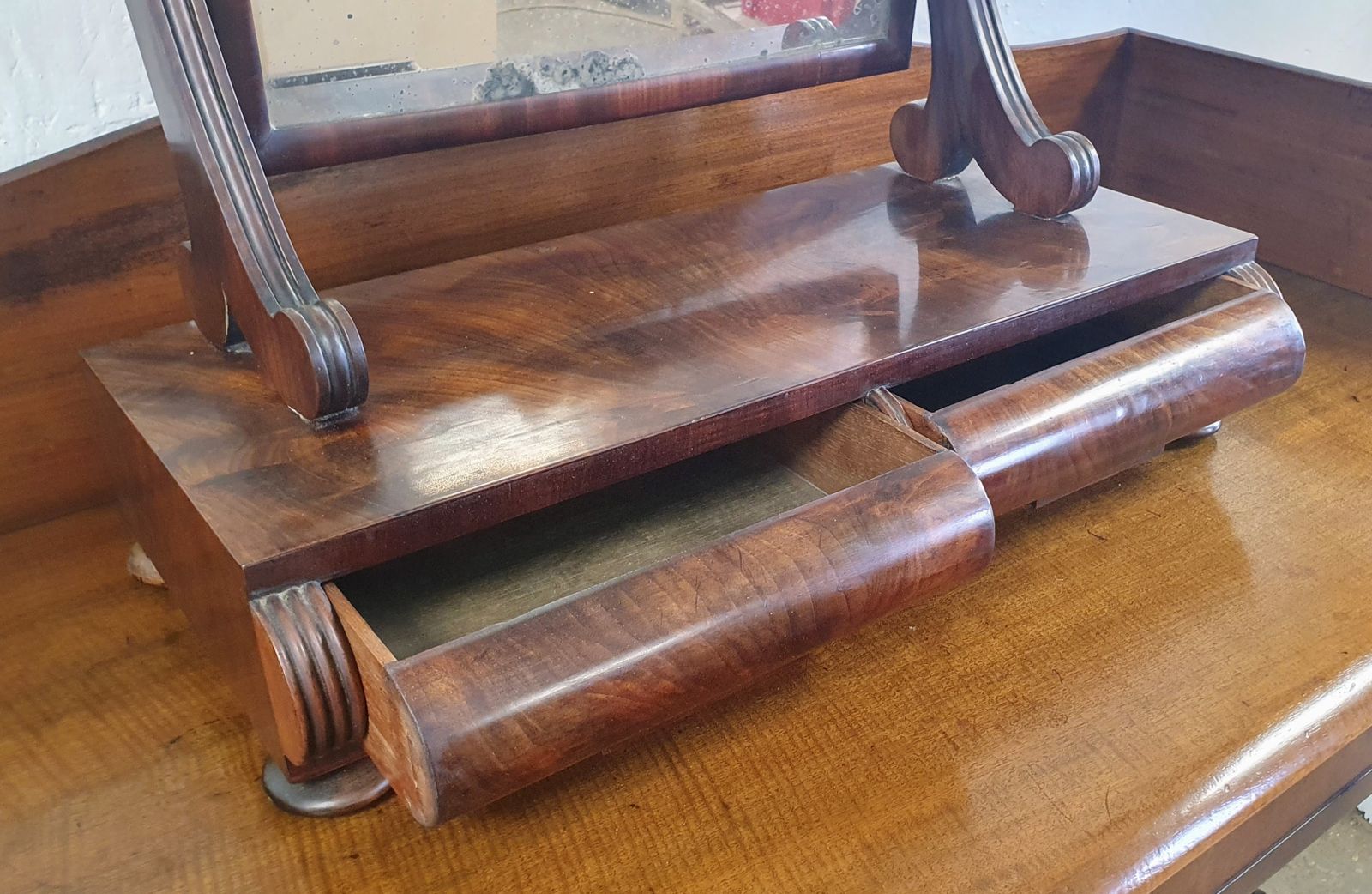 Elegant Victorian Mahogany Toilet Mirror With Barrel Drawers photo vintage