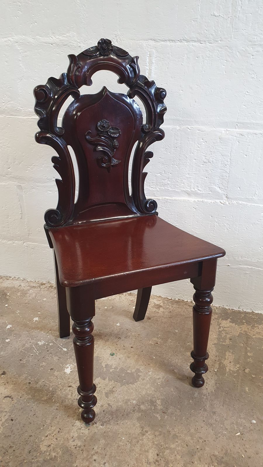 Antique Mahogany Carved Hall Chair photo 90.0
