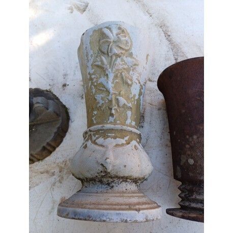 photo furniture Lot De 3 Vases En Fonte 1900 De Charleville   Mézières