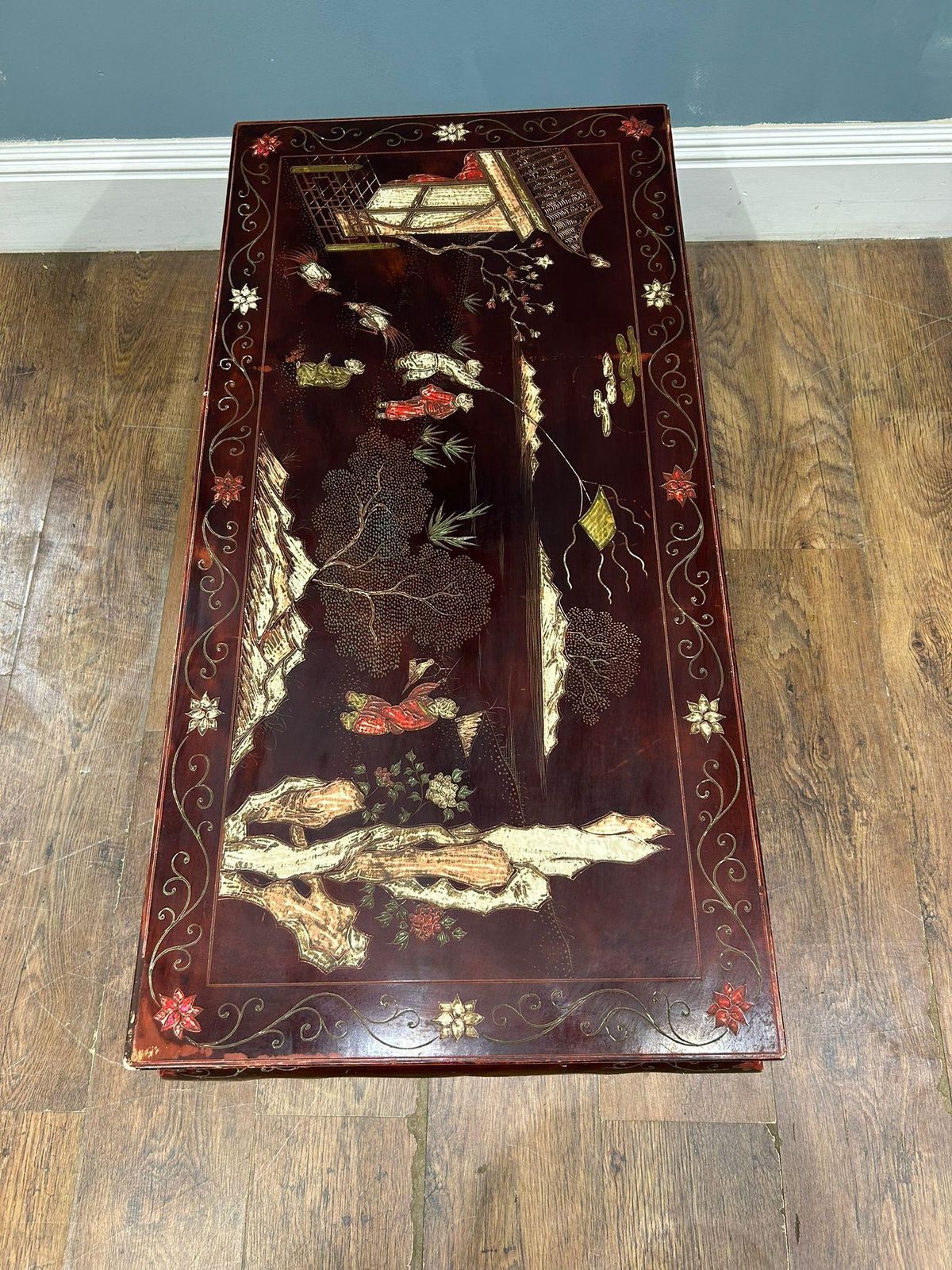 Chinese Lacquered Coffee Table Chinoiserie photo vinterior