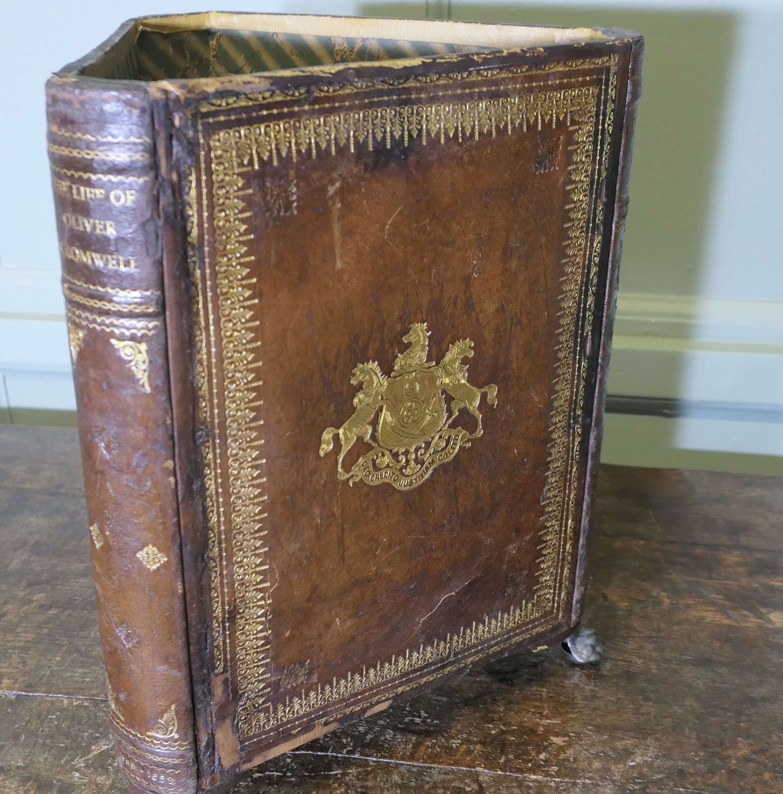 Unusual Library Waste Paper Basket Made From Leather Bound Books photo 660.0