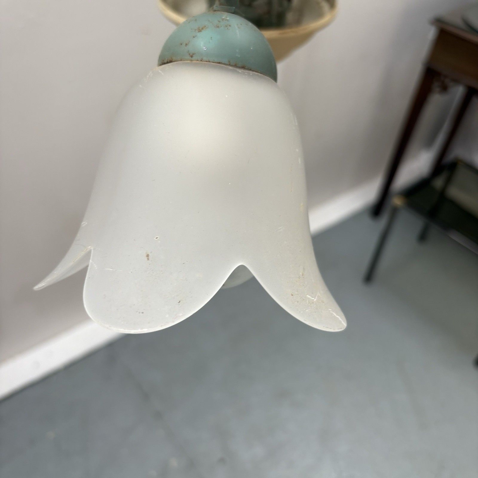 Large Vintage French Foliage And Tulip Hanging Lamp Chandelier 1980s photo vinterior
