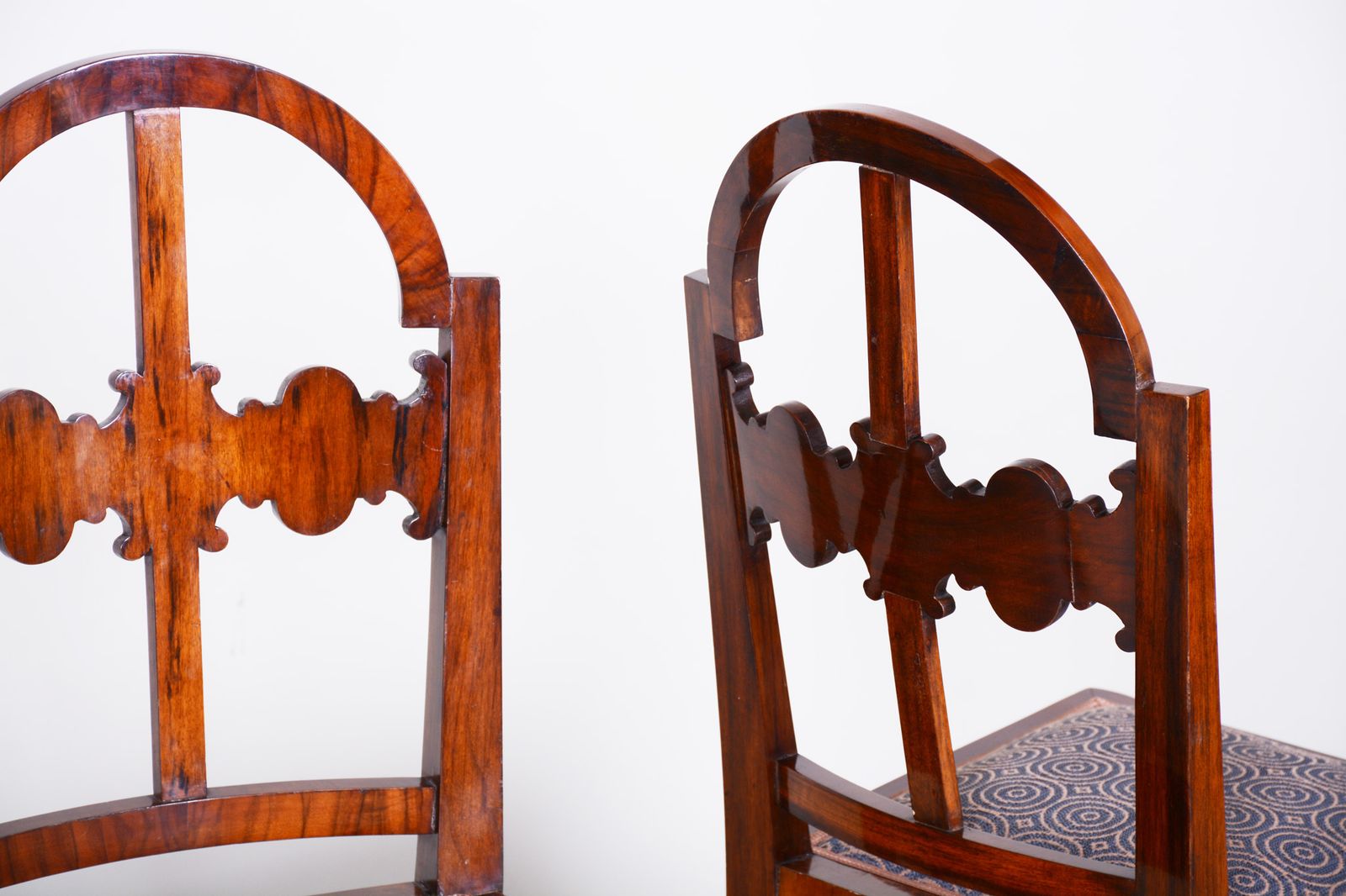 Restored Art Deco Dinig Set, Caucasian Walnut, Thuja, Polished, England, 1920s photo for sale