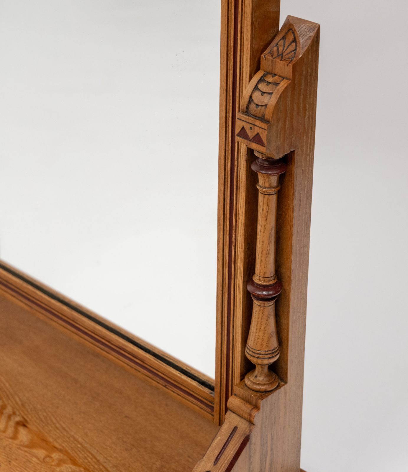 photo furniture C19th Gothic Revival Ash & Painted Dressing Table Vanity Mirror