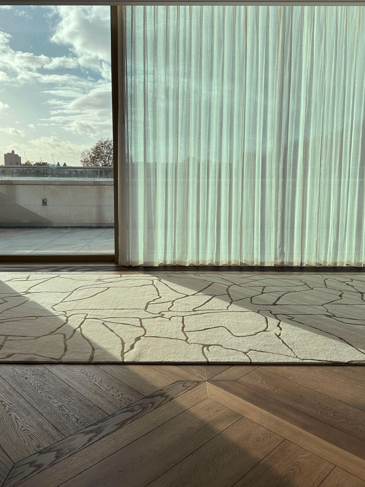 Large Cream And Green Wool Silk Rug By Kelly Wearstler, 2016 photo furniture