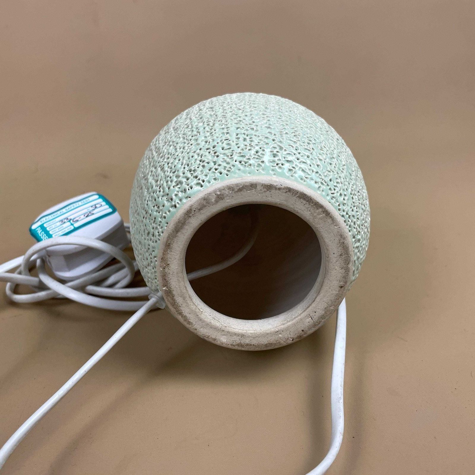 photo furniture Vintage Ceramic Pale Green Lamp Lamps Bedside Table Light Vase Antique Cottage Pottery Cottage Round Ball Textured Small