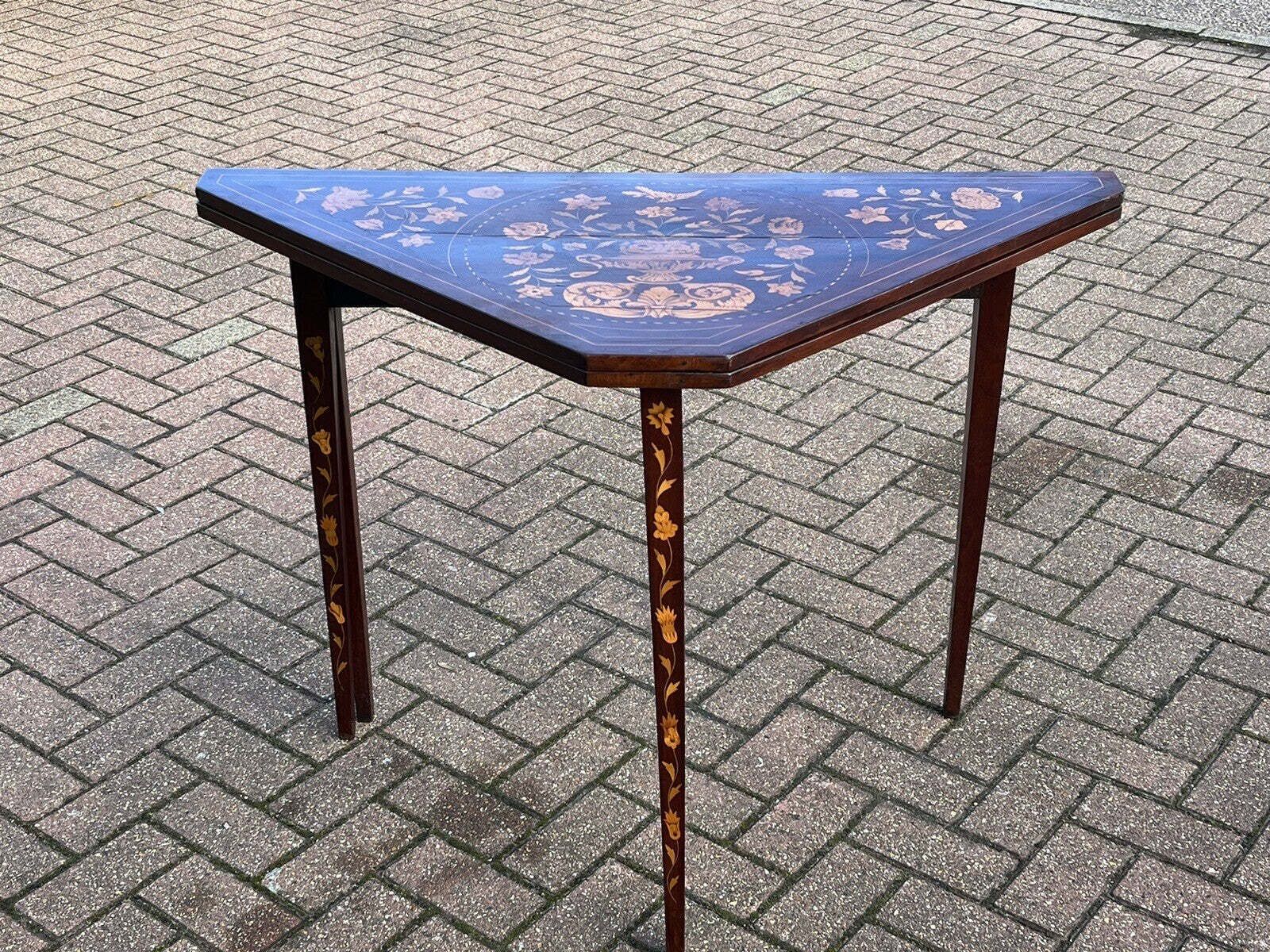 photo vintage 18thc Dutch Marquetry Games Table With Fold Over Lid & Card Playing Area