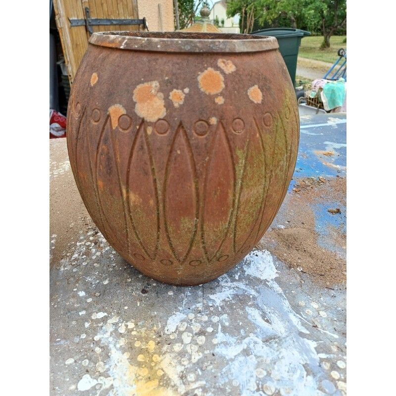 Pair Of Art Deco Cast Iron Vases From Charleville Mézières photo furniture