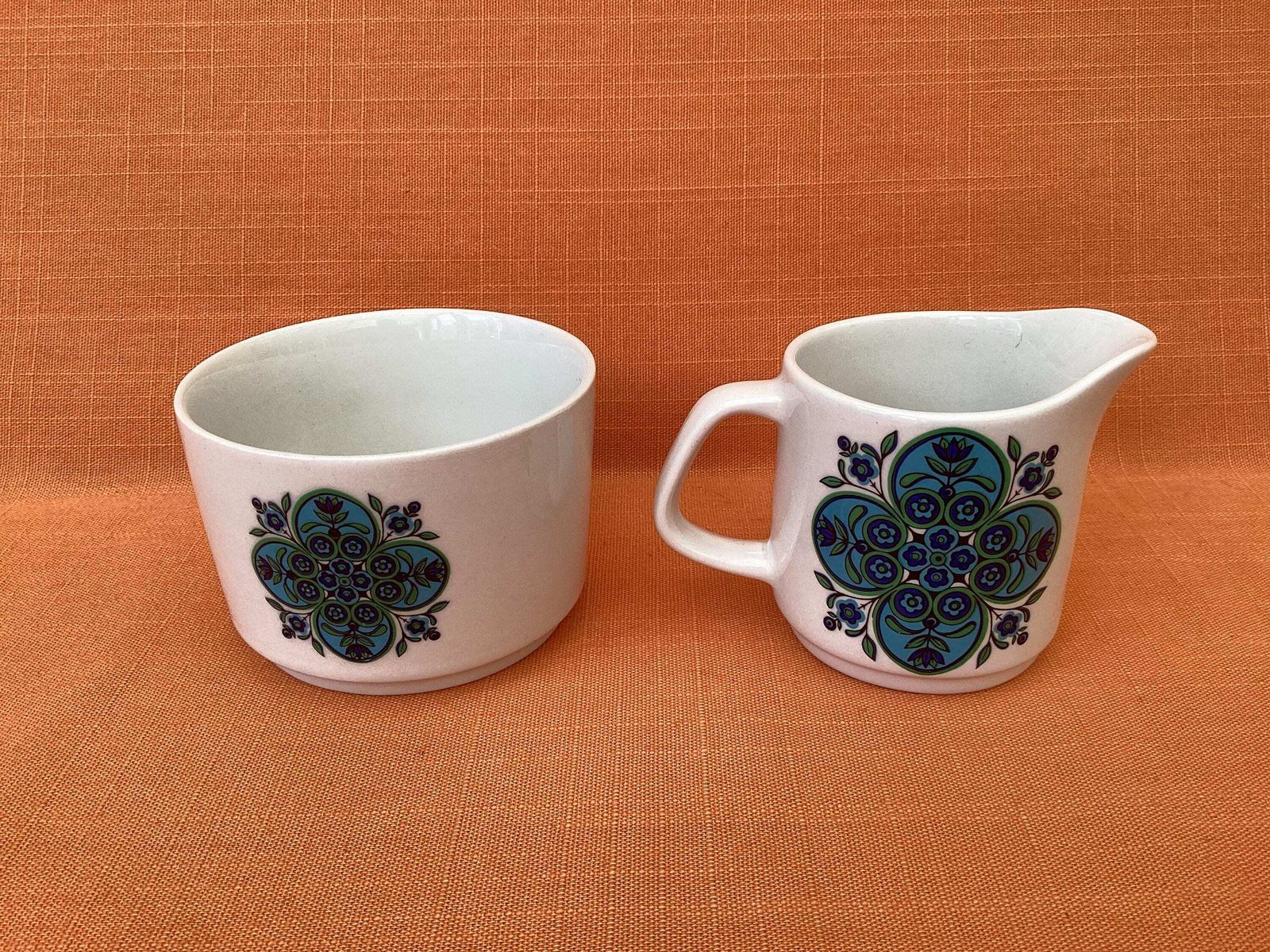 photo for sale Complete 1960s J&G Meakin Impact Coffee Set: Coffee Pot, 6 Cups And Saucers, Cream Jug, Sugar Bowl, Studio Meakin Impact, Retro Coffee Set
