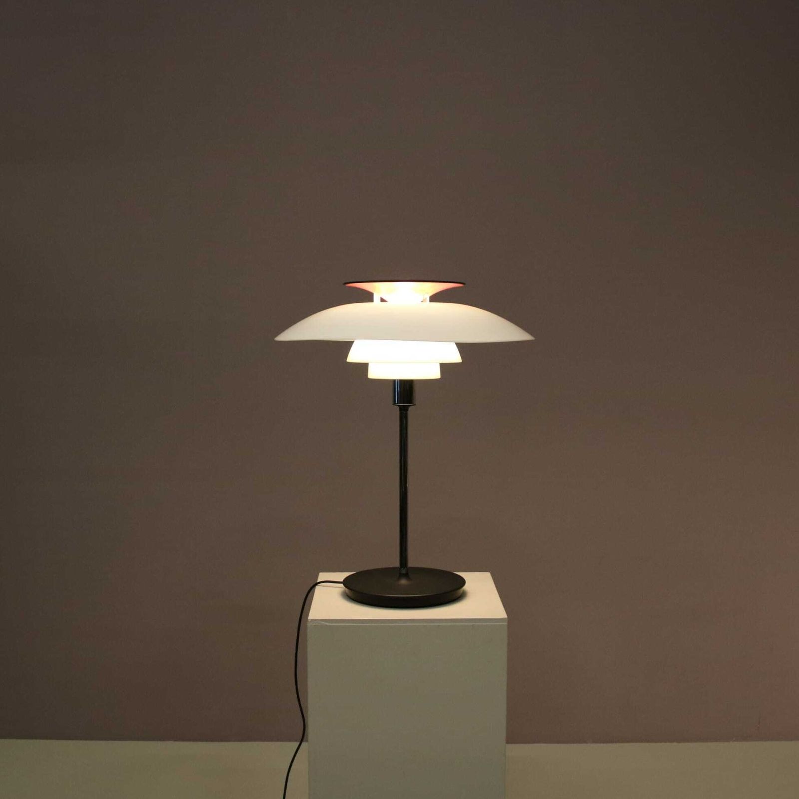 1970s Poul Henningsen “Ph80” Table Lamp For Louis Poulsen, Denmark photo vinterior