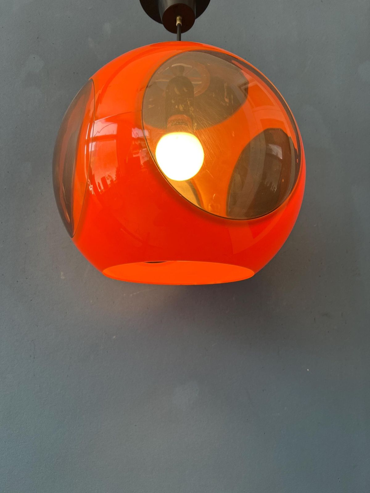 Vintage Oranje 'Bug Eye' Massive Space Age Hanglamp photo for sale