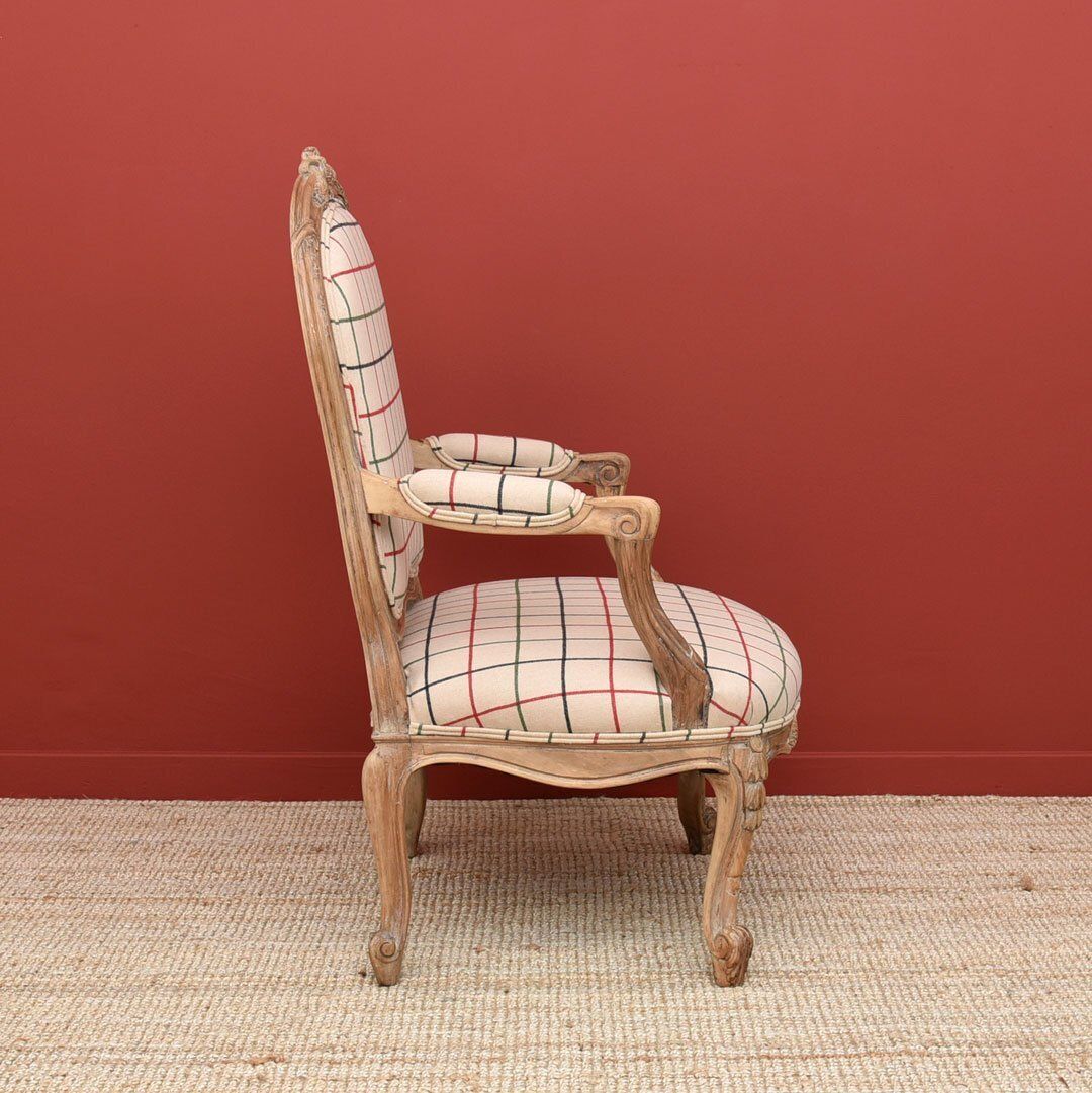 Eight Unique ‘Art Deco’ Style Chairs With Black Fixed Cushions photo 575.0