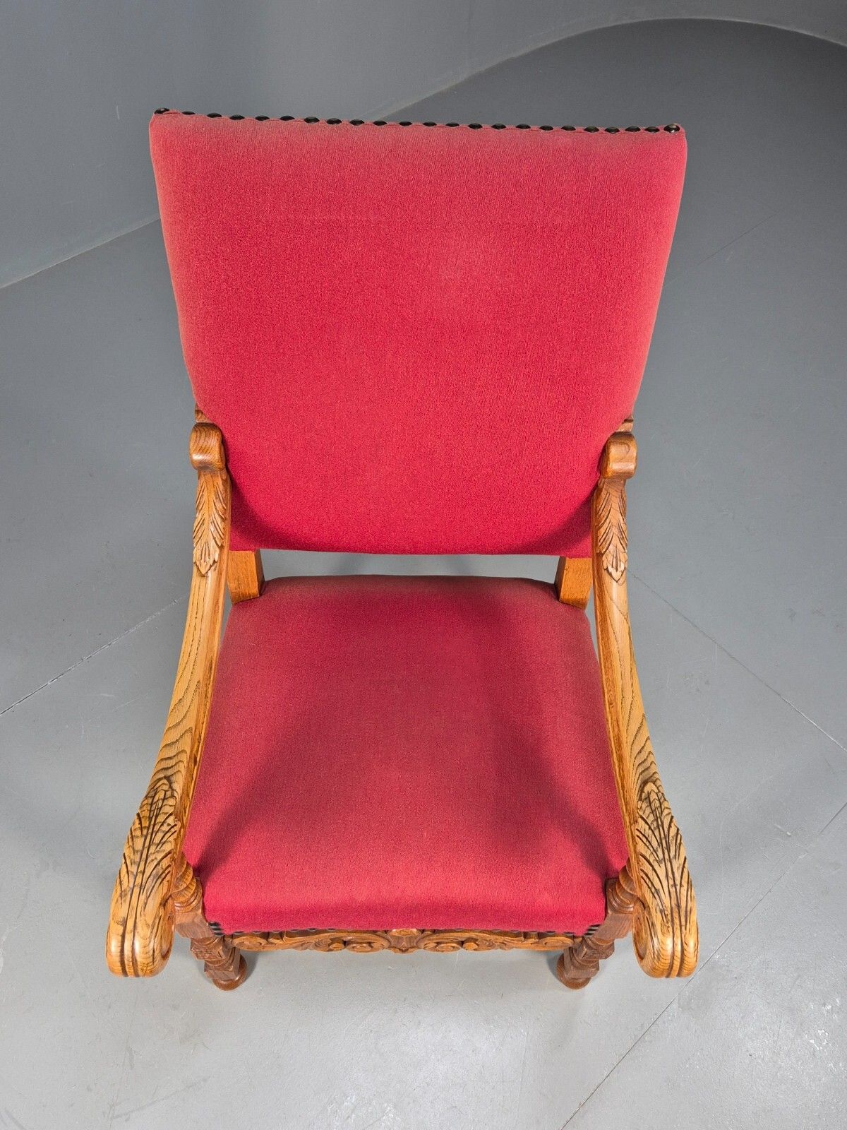 photo vintage Vintage Danish Baroque Style Armchair In Red Wool And Oak 1950s  Eb9582 Vcar