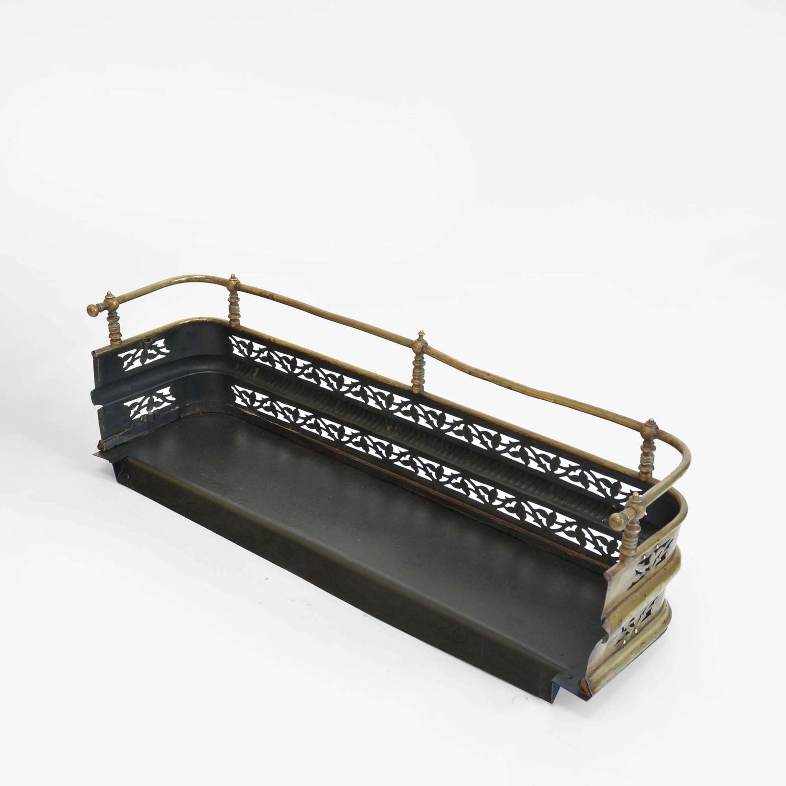 photo furniture 19th Century Brass Fender, 1800s