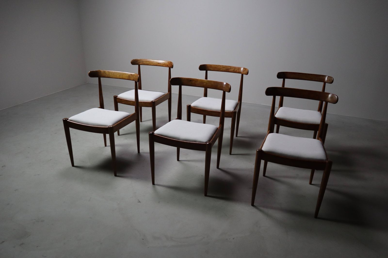 Set Of Six Alfred Hendrickx Model 500 Dining Chairs In Rosewood, photo for sale