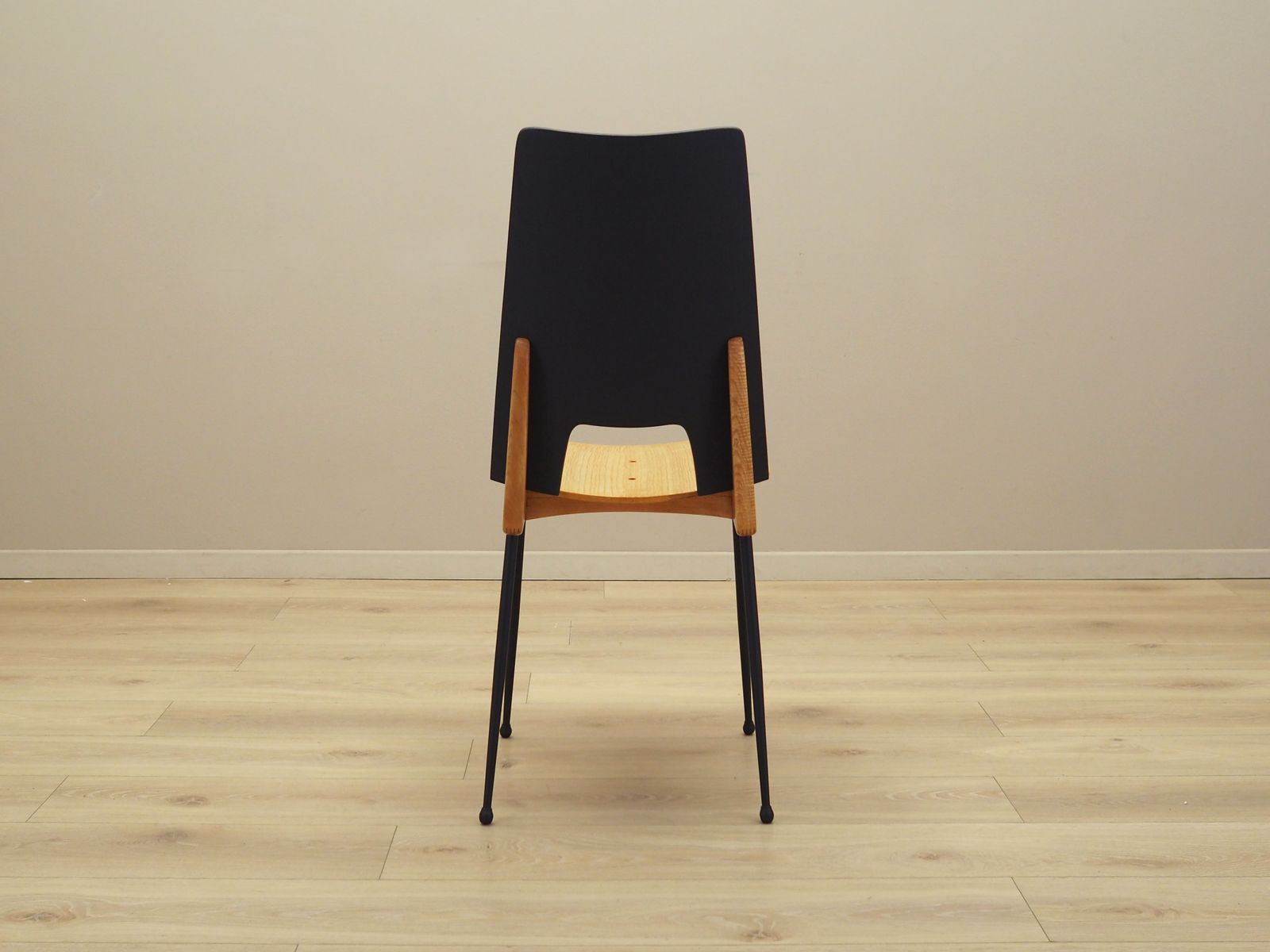 photo buy Set Of Six Chairs, Italian Design, 1950s, Designer: Carlo Ratti, Manufacturer: Legni Curva