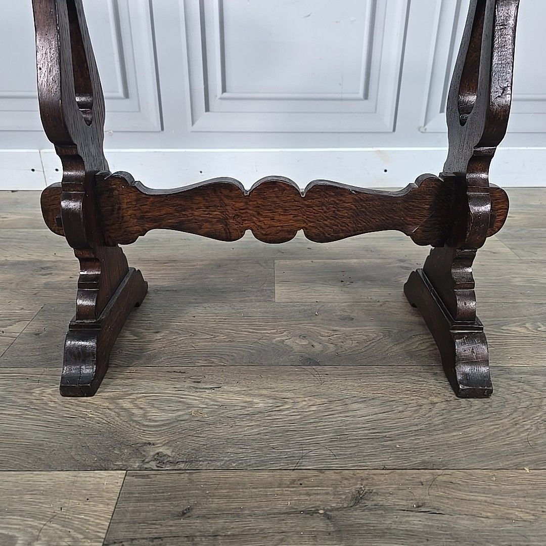 photo vintage Antique Oak Drop Leaf Table Wooden Sofa Coffee Oval Top Carved Trestle Base