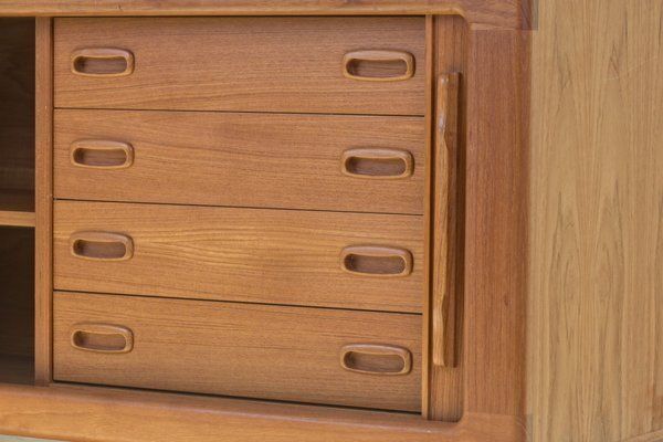 photo vinterior Teak Factory Design Tv Phono Cabinet From Dyrlund, Denmark, 1975