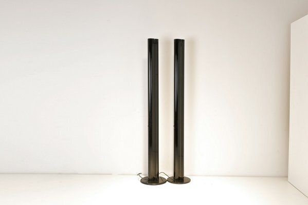 Black Megaron Floor Lamps By Gianfranco Frattini For Artemide, Italy, 1979, Set Of 2 photo vintage