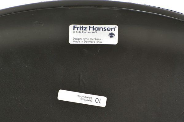 Model 3207 Chairs In Black Kvadrat Upholstery By Arne Jacobsen For Fritz Hansen, Denmark, 1996, Set Of 4 photo furniture
