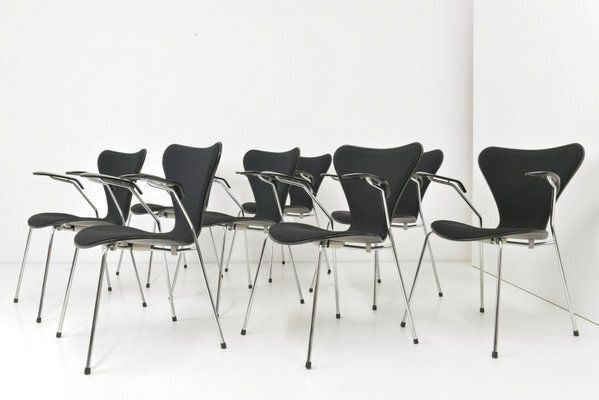 photo vinterior Model 3207 Chairs In Black Kvadrat Upholstery By Arne Jacobsen For Fritz Hansen, Denmark, 1996, Set Of 4