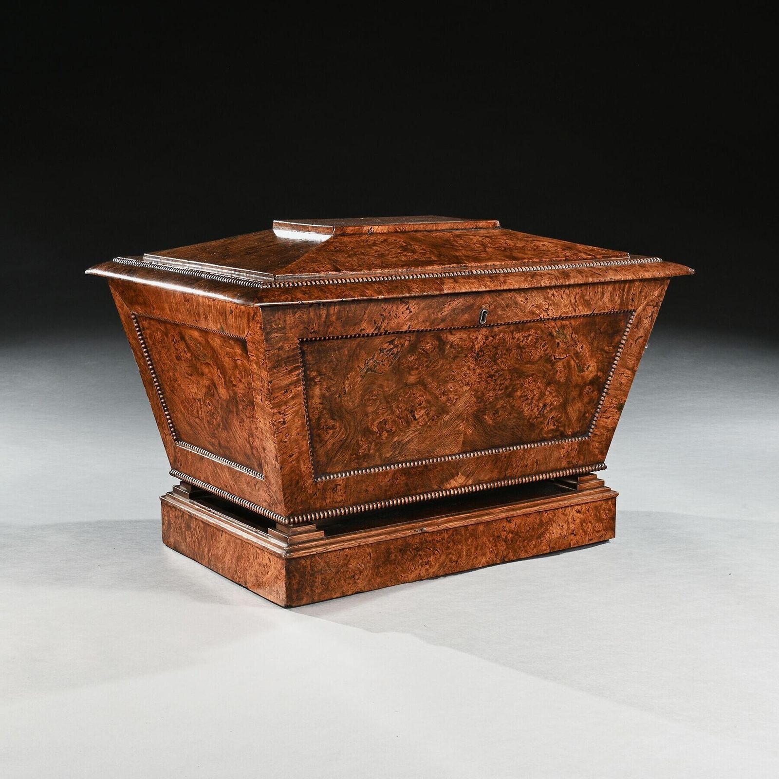 Late Regency George IV Period Wine Cooler Cellarette In Pollard Oak Of Exceptional Colour And Patina