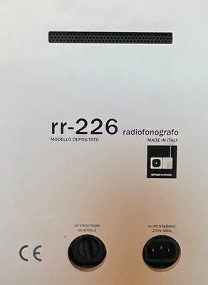 photo vintage Radiophonograph Cubo Rr 226 Fo By F.Lli Castiglioni For Brionvega, 2008