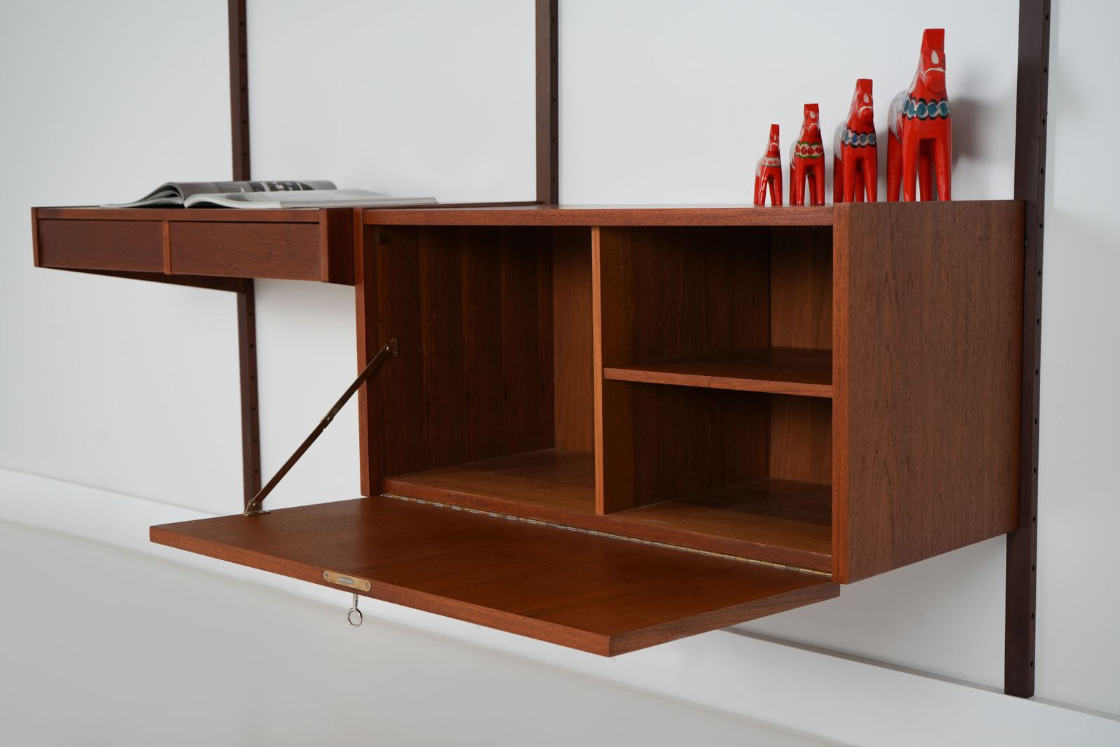 photo vinterior Teak System Bookcase Ps System, Danish Design, 1960s, Designer: Preben Sorensen, Production: Randers Møbelfabrik