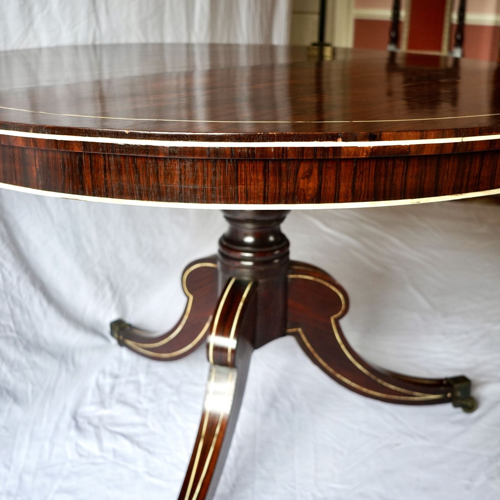 Fine Regency Rosewood And Ivory Inlaid Circular Tilt Top Centre Table photo 1250.0