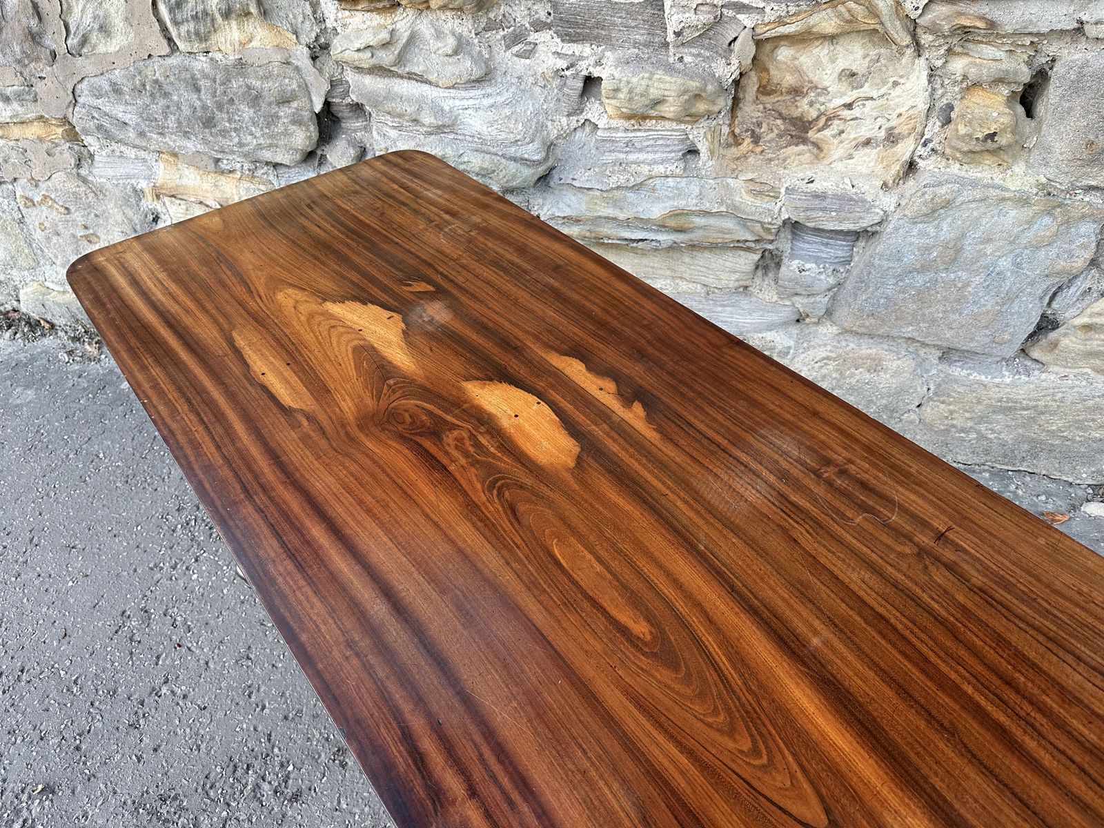 photo furniture An Impressive George IV Goncalo Alves 'Pillar End' Library Table Attributed To Gillows C.1830