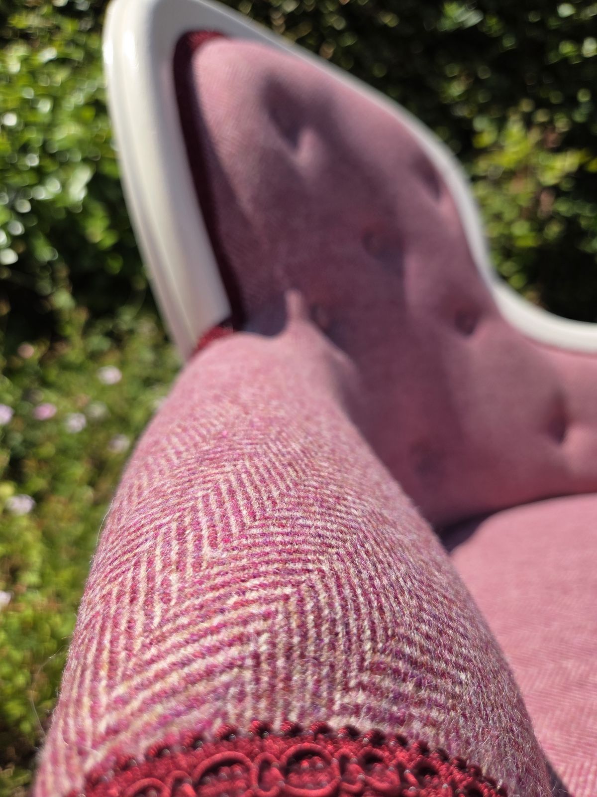 Cream Painted Chaise Longue With Herringbone Tweed Upholstery photo for sale